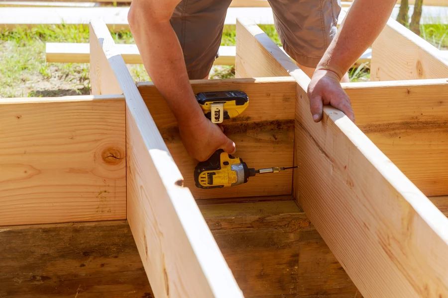 Experienced Deck Construction Beverly Hills, CA